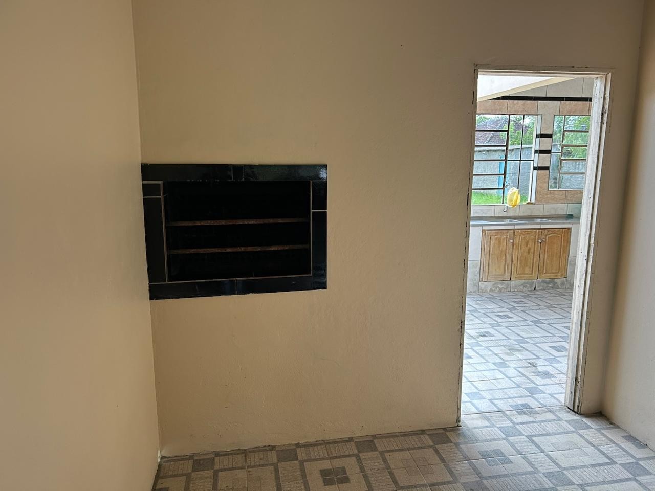 Casa à venda com 3 quartos, 600m² - Foto 2